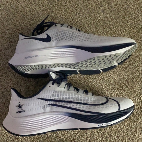 Unisex dallas cowboys nike white zoom pegasus 37 running shoe Clearance